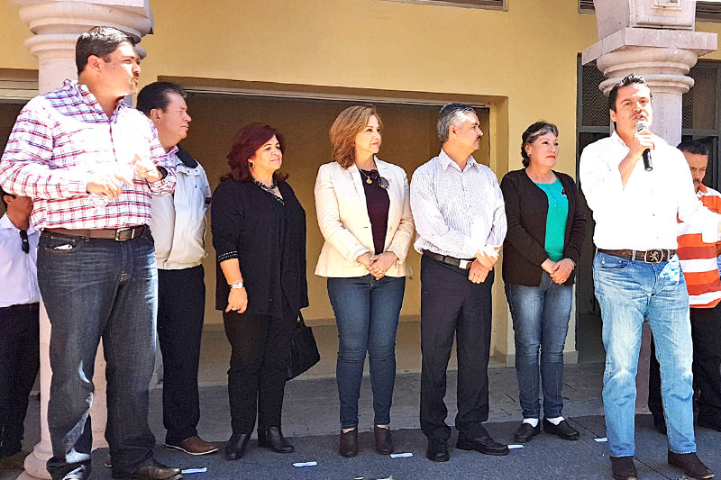 Aristóteles Sandoval inauguró el nuevo mercado municipal de ... - NotiArandas